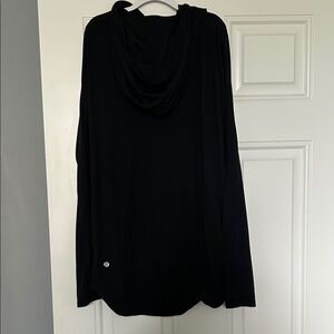 lululemon athletica Black Long Sleeve Tee